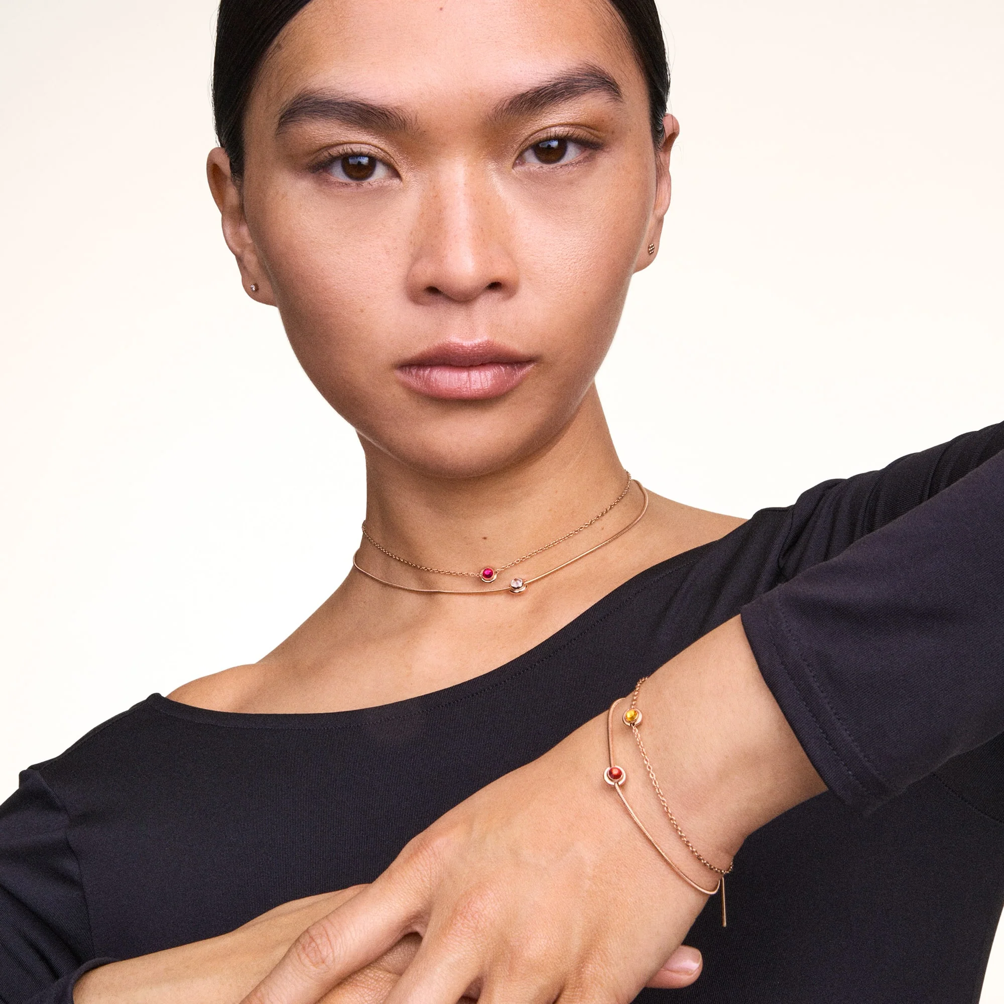 November Charm Gold - Image 2